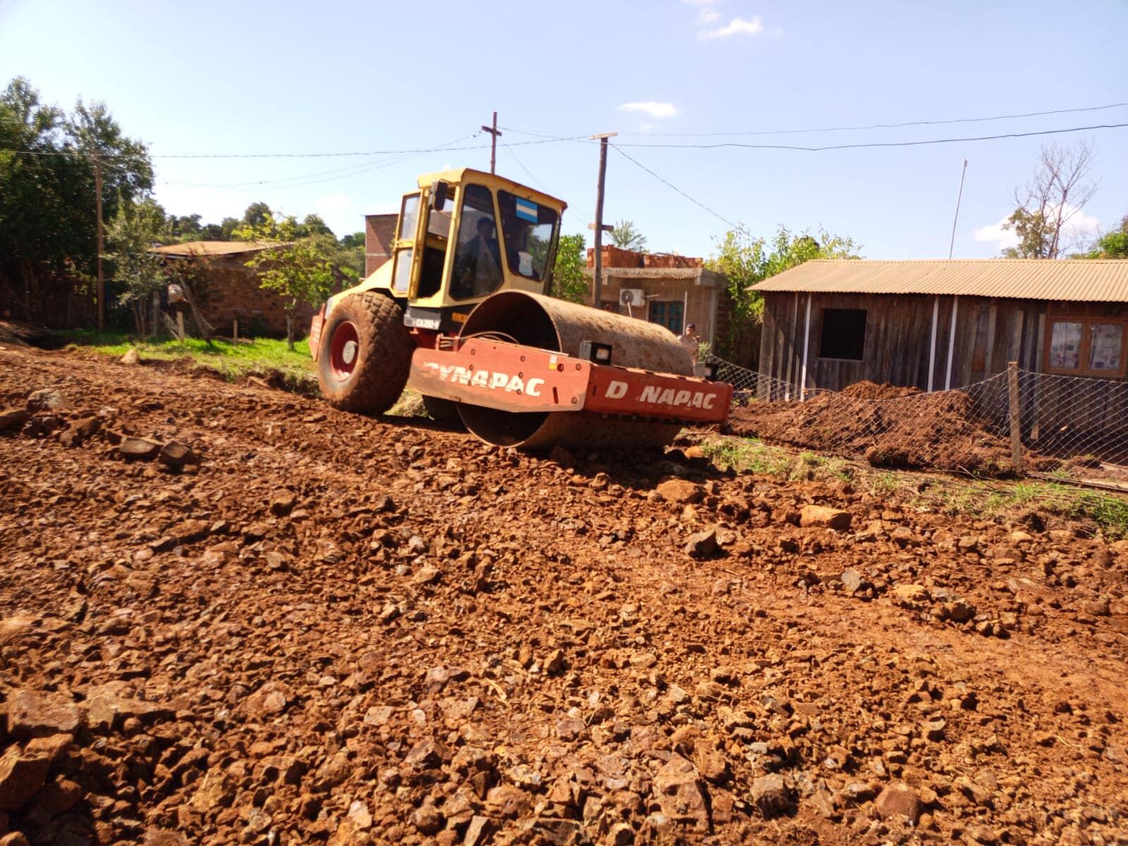 Ejecución de obras viales y pluviales en Puerto Iguazú.