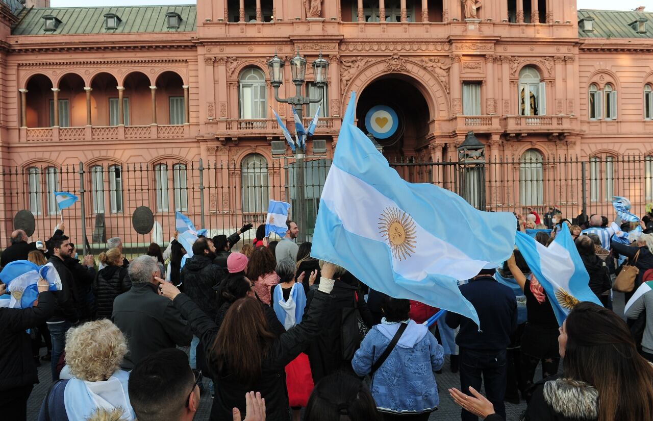 Banderazo frente a la Casa Rosada.