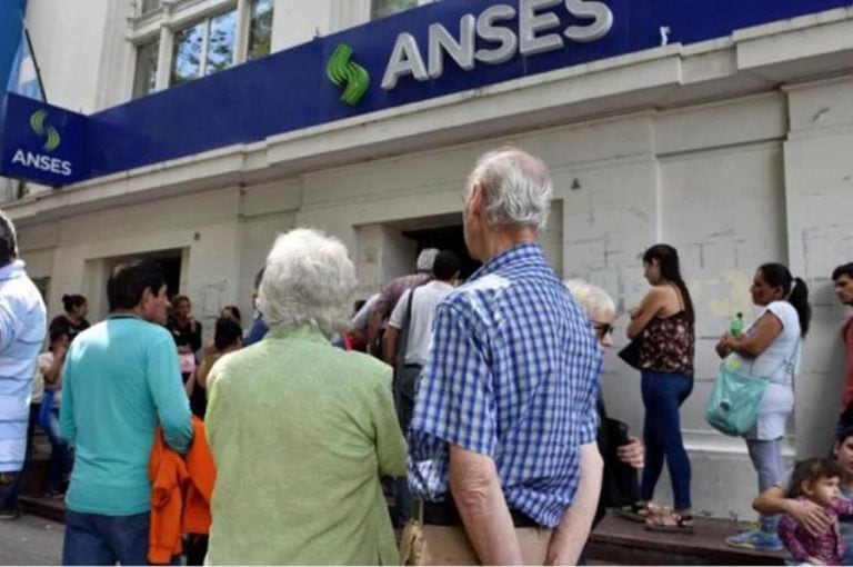 La entidad también está trabajando en una alternativa que permita a quienes no cuenten con una cuenta bancaria cobrar los $10.000