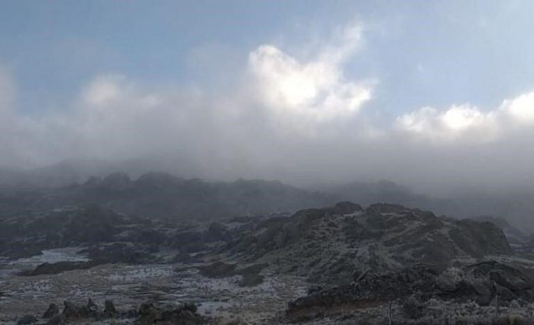 Postales de la primera nevada de este invierno 2020 en las sierras cordobesas