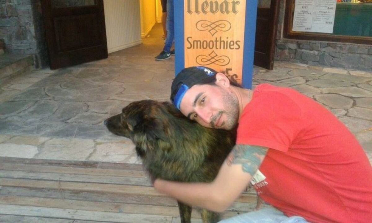 El perfil del hombre que atacó la casa de Claudio Bonadio en las redes sociales