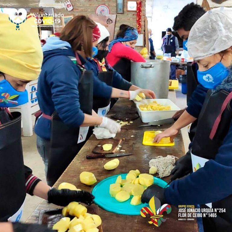 Scouts de Arroyito participan del voluntariado nacional por el Covid-19