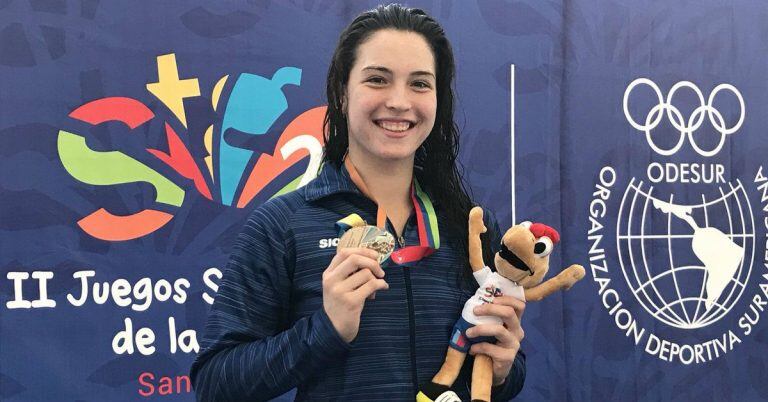 Delfina Dini, representante en natación.