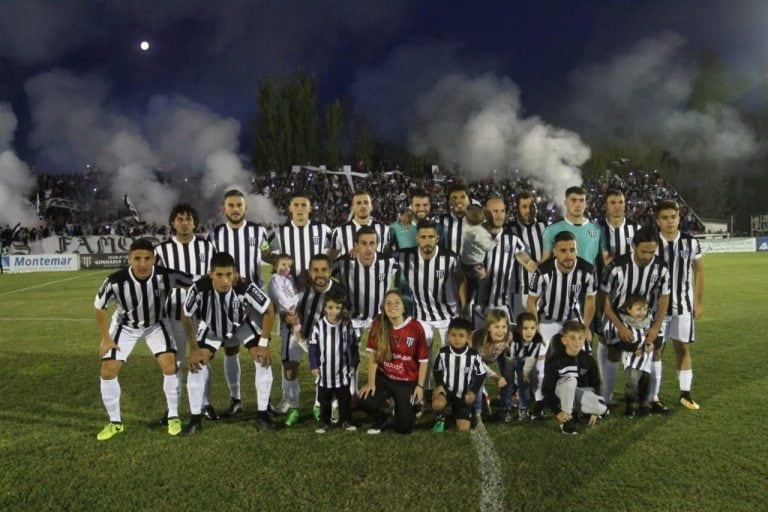 Acá están los once que lo devolvieron a Gimnasia a la B Nacional tras dos años y medio en el Federal A.