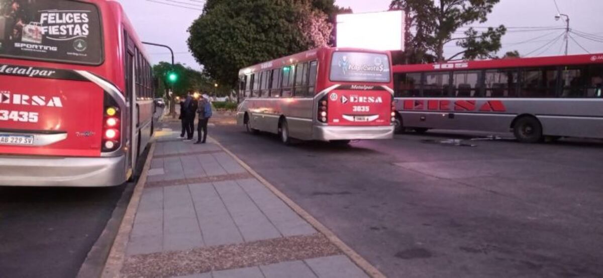 Finalmente se logró un acuerdo salarial y hay transporte público