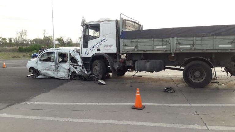 Impresionante accidente en la E-53.