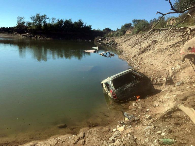 Cementerio de autos en el sureste de Córdoba (Cadena3)