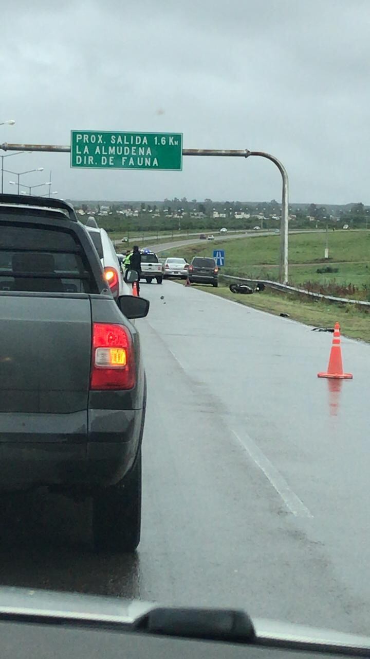 Choque Av. Circunvalación mano a Capital, Salta. (Web)