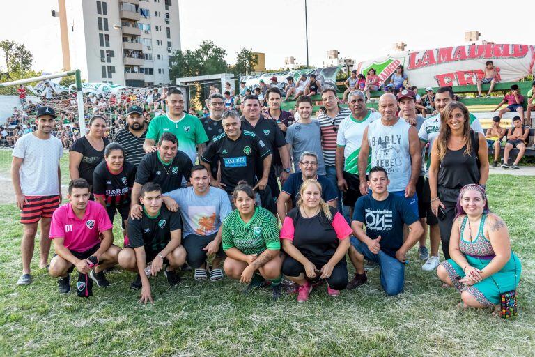 Apuesta por la convivencia: los clubes de Grandoli jugaron picaditos femeninos y masculinos (Municipalidad de Rosario)