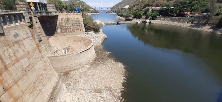 Así estaba el embudo del dique San Roque el pasado 9 de noviembre de 2020. (Foto: Diego Ruiz).