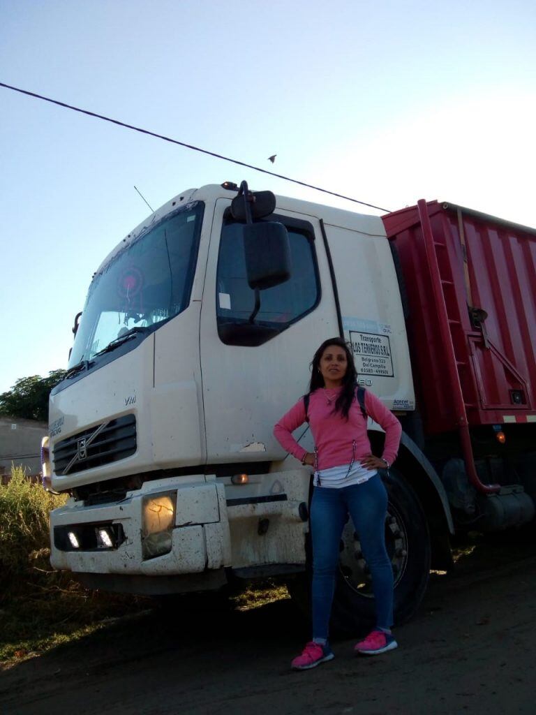 Fernanda, la camionera que dio a conocer la historia de Julián.