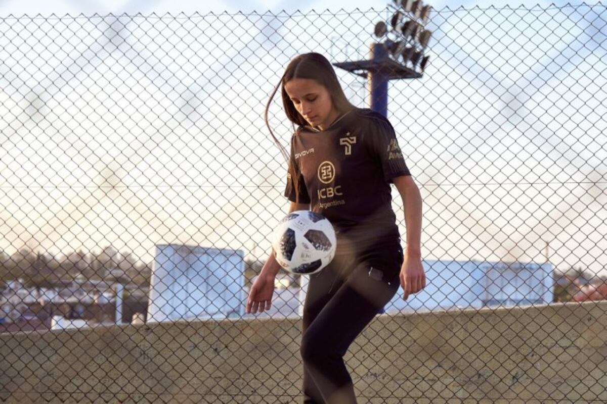 Paulina Gramaglia, ciudadana del fútbol