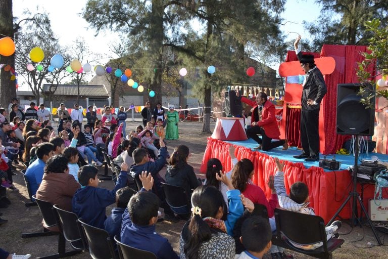 La gira del Día del Niño de ATSA Jujuy por el interior también ofreció festejos al aire libre.