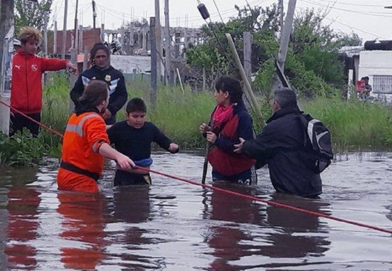 Alrededor de 5.000 personas fueron evacuadas por el temporal.