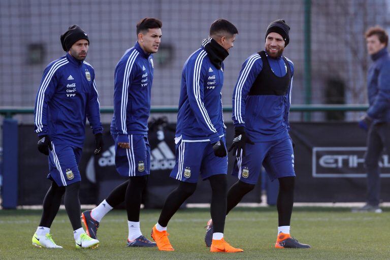 Sin Lionel Messi, la Selección Argentina se entrenó en Manchester