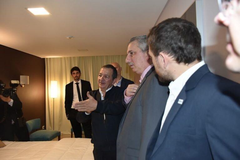 Passalacqua participó de la inauguración de un nuevo hotel en Iguazú. (Foto: Misiones Online)