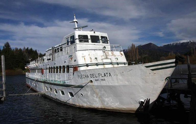 Se hundió un emblemático barco en el lago Nahuel Huapi