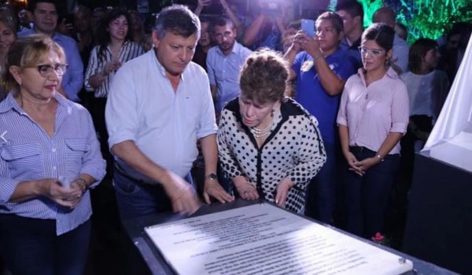 PLazoleta inaugurada en 1949 y recuperada en el centenario de Evita.