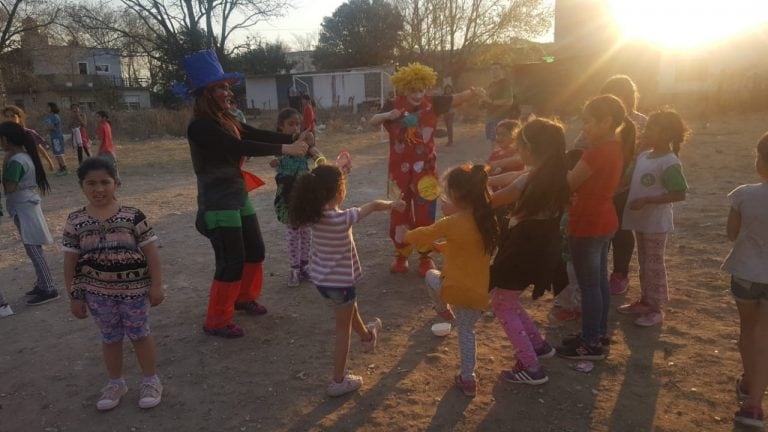 Festejo del día del niño en el merendero "Panza Caliente"