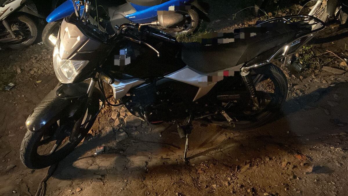Detuvieron a un motociclista por conducción peligrosa y agresión a la policía en Villa Carlos Paz