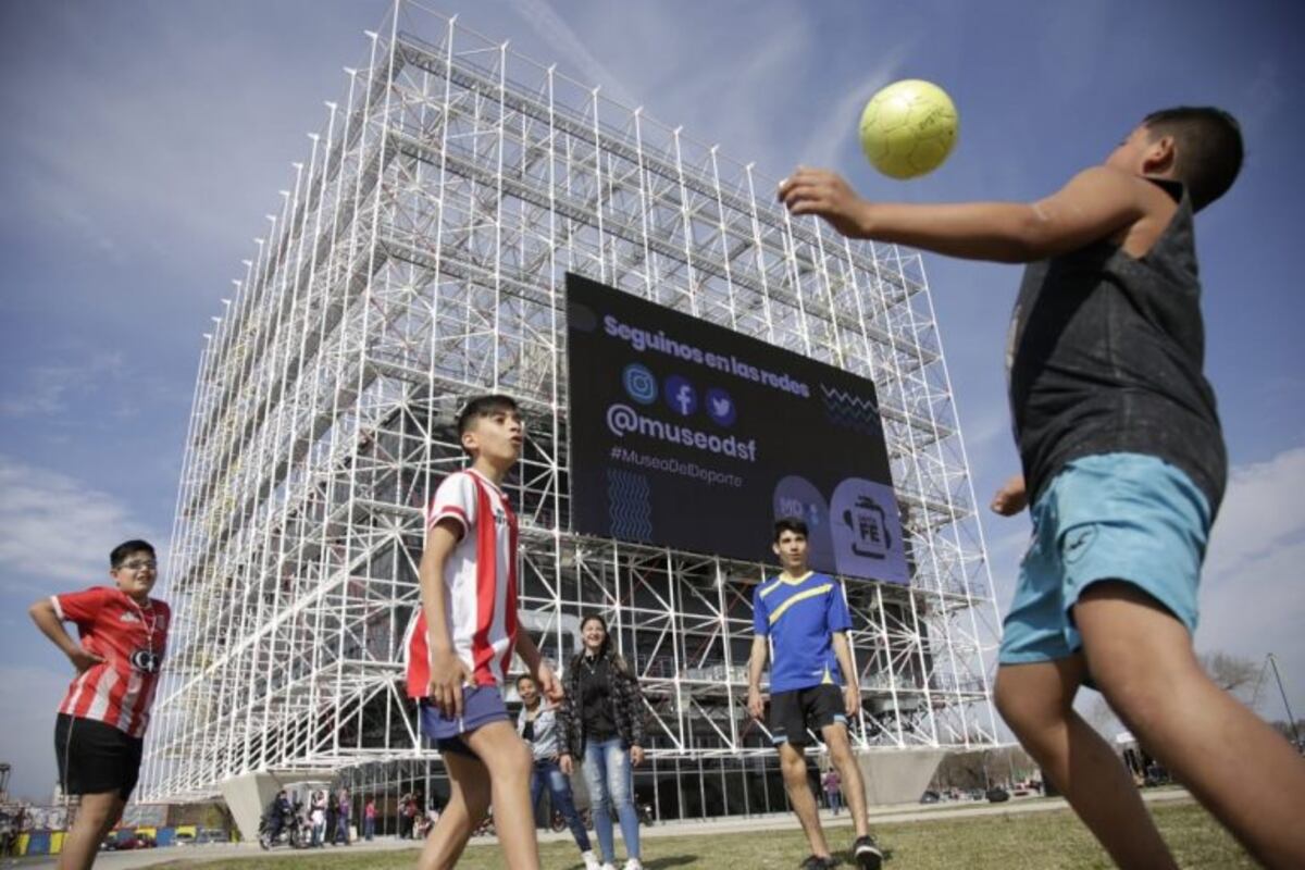 Proponen que el Museo del Deporte de Rosario se llame "Trinche" Carlovich