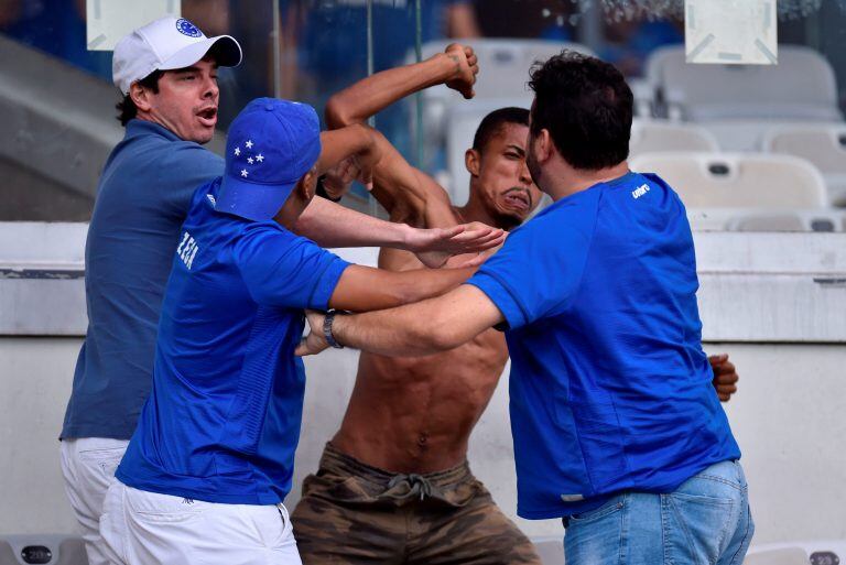 Descendió Cruzeiro y se produjeron graves incidentes (Foto: Douglas Magno/AFP)