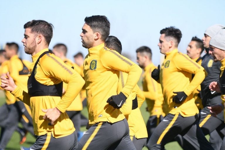 Rosario Central entrenó este martes en el predio de Arroyo Seco. (CARC)