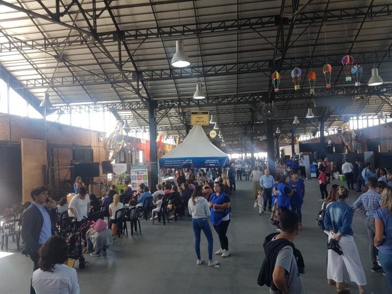 Se entregaron casi 30 mil tarjetas Alimentar en Rosario luego de 10 días de operativo. (Archivo)