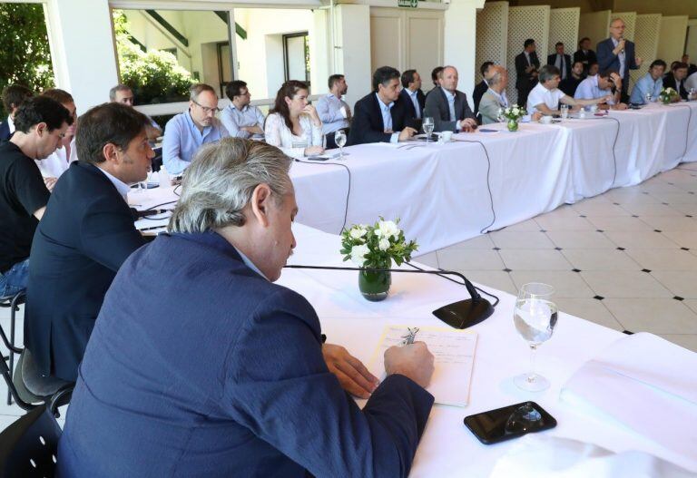 Alberto Fernández junto a Axel Kiciloff en Olivos