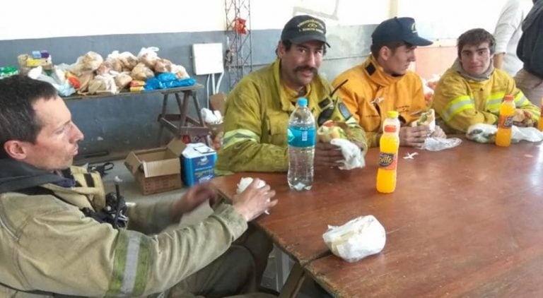 Bomberos voluntarios de La Cumbre recuperándose para continuar