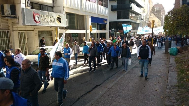 Presentación de Luz y Fuerza de denuncia penal contra los directivos de la Epec y marcha al centro.