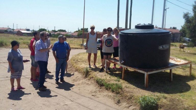 Colocación de cisternas por parte de ABSA