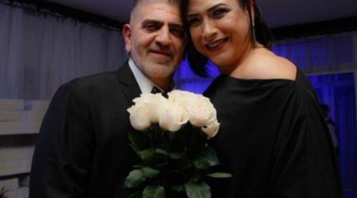 Por primera vez en la provincia la iglesia casó a un hombre y una mujer trans