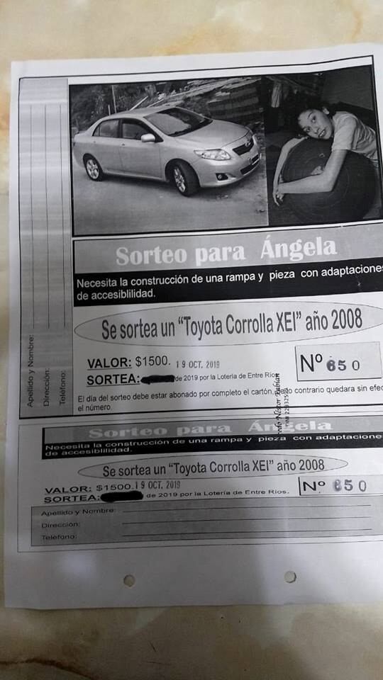 Rifan su auto para mejorarle la calidad de vida a su hija.