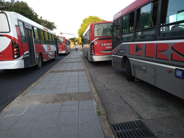 Desde el mediodía no habrá transporte público.