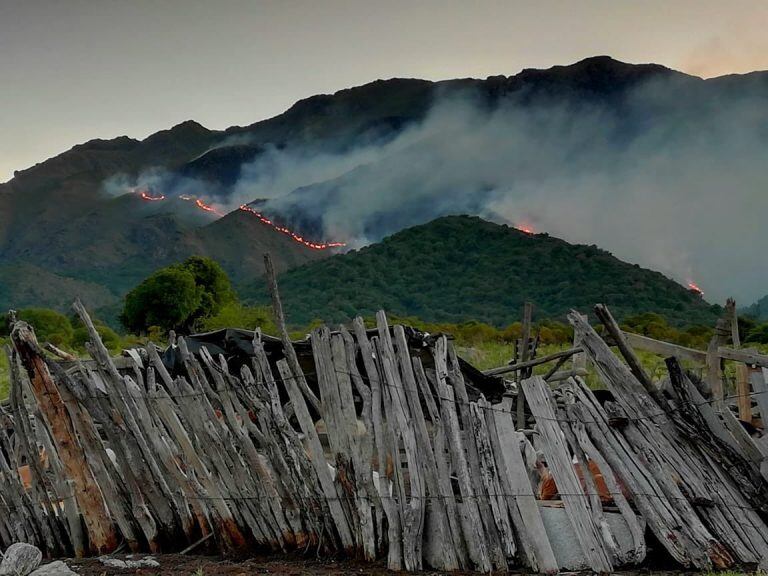 Incendios en Berrotarán y La Paz en Navidad y Nochebuena en Córdoba.