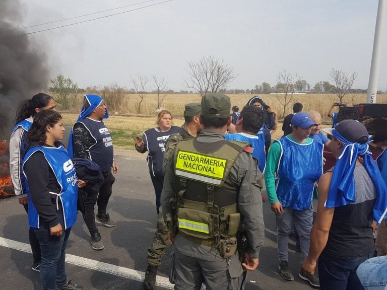 Gendarmes en el lugar.