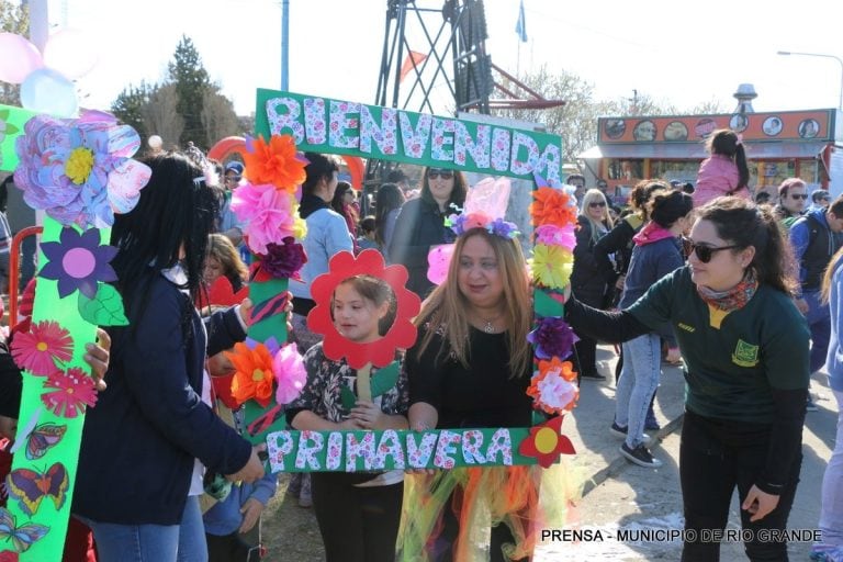 PRIMAVERA EN EL PLAYÓN MUNICIPAL