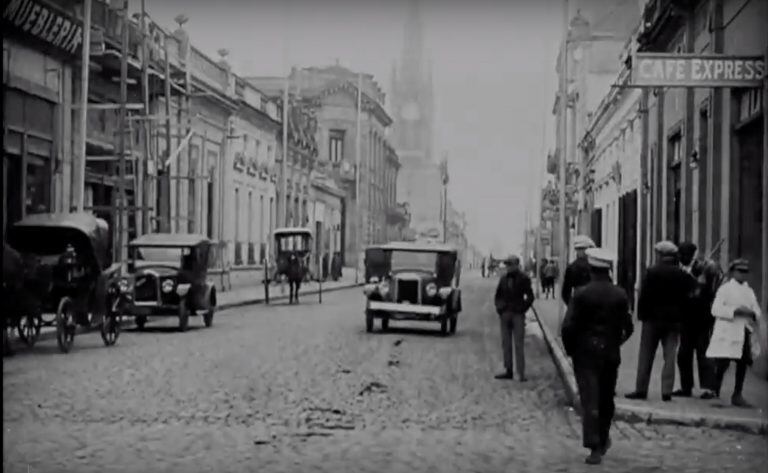 El centro de Azul (En tierras nuevas donde el oro abunda, 1922)