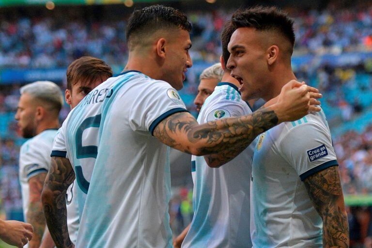 Paredes fue fundamental en el manejo de la pelota.