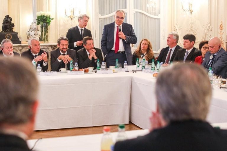 El presidente Alberto Fernández se reunió con empresarios franceses en París. (Presidencia)