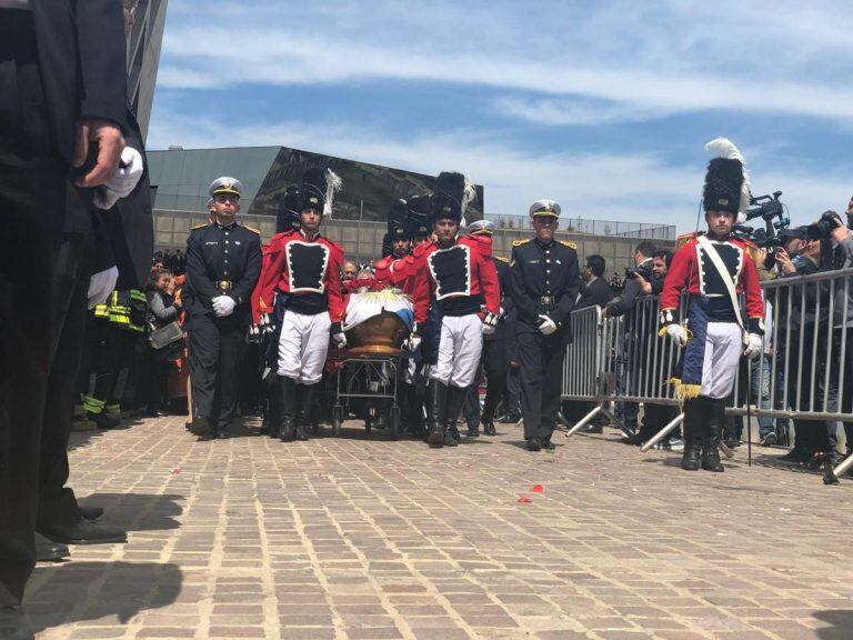 La despedida a José Manuel de la Sota en el Centro Cívico previo al cortejo fúnebre.