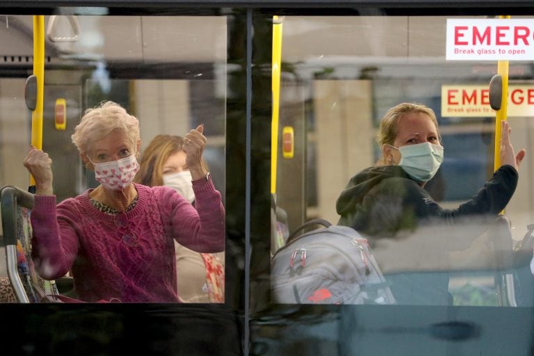 Pasajeros se preparan para pasar una cuarentena de 14 días (DPA)