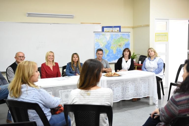 El dinero se reparte entre infraestructura y equipamiento a las escuelas. (Prensa Municipalidad de Rafaela)