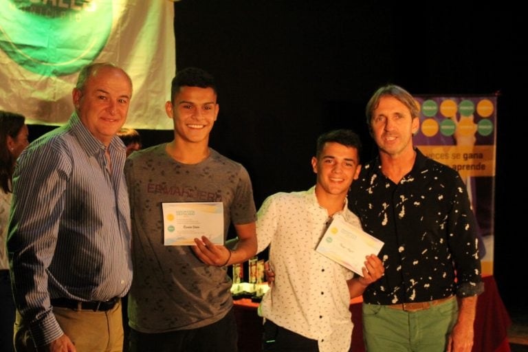 Ramiro Verón y Thiago Angulo, integrantes selección  sub 15 Liga del Sur, Campeones Federación Sur