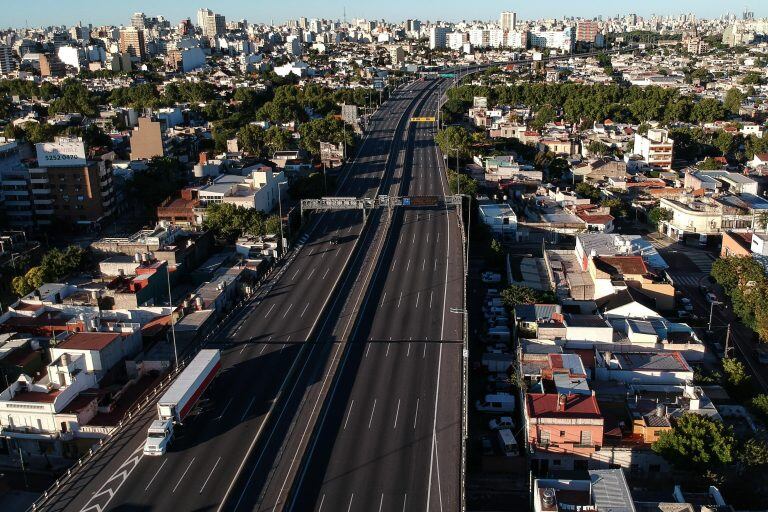 Calles vacías por la cuarentena (Foto: Juan Ignacio Roncoroni/EFE)