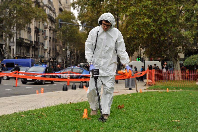 Balearon al diputado riojano Héctor Olivares en la esquina del Congreso (Foto: Maxi Failla)