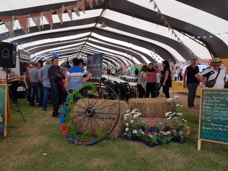 Fiesta de la Nutria en Miramar de Ansenuza