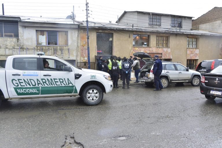 Se realizaron cuatro allanamientos con resultados positivos. (Foto: Diario El Cóndor).