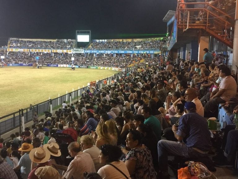 Noche de zambas y chacareras en el Festival de Doma y Folclore de Jesús María.